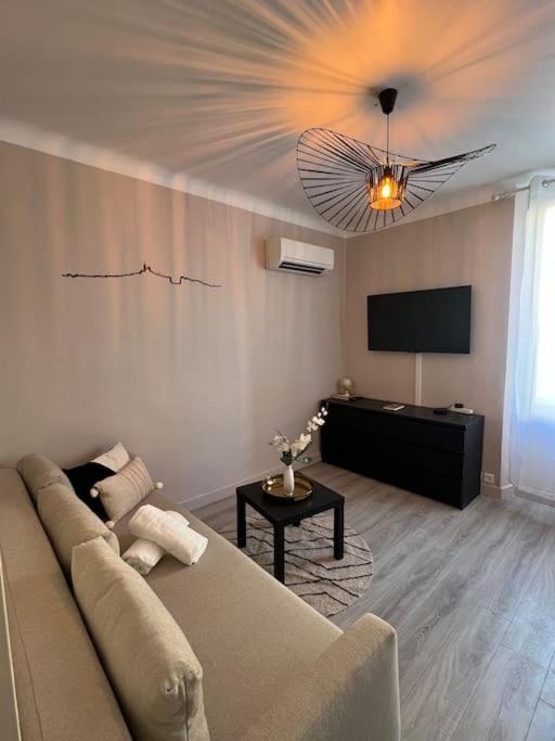 Charmant T1 Climatise En Centre Ville / Paradis Marseille Exterior photo